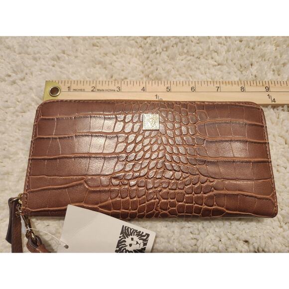 Anne Klein Brown Wallet NWT - Picture 5 of 8